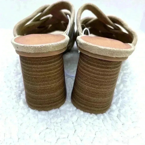 NWT Universal Thread Tan Faux Suede Square Toe Open Back Block Heel Mule Size 11 - Picture 7 of 12
